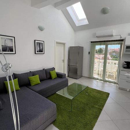 Sunce Apartments Grebastica Exterior photo