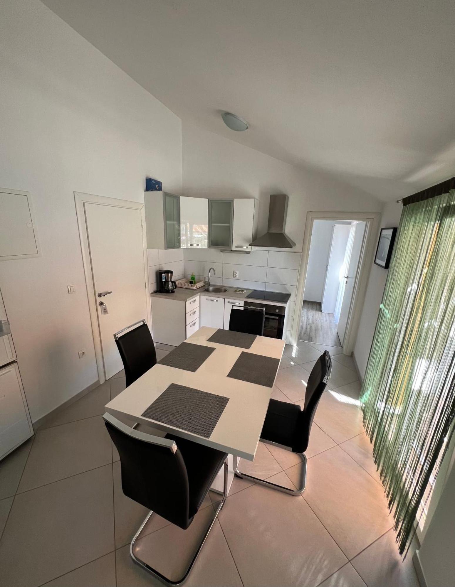 Sunce Apartments Grebastica Exterior photo