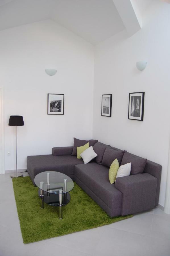 Sunce Apartments Grebastica Exterior photo